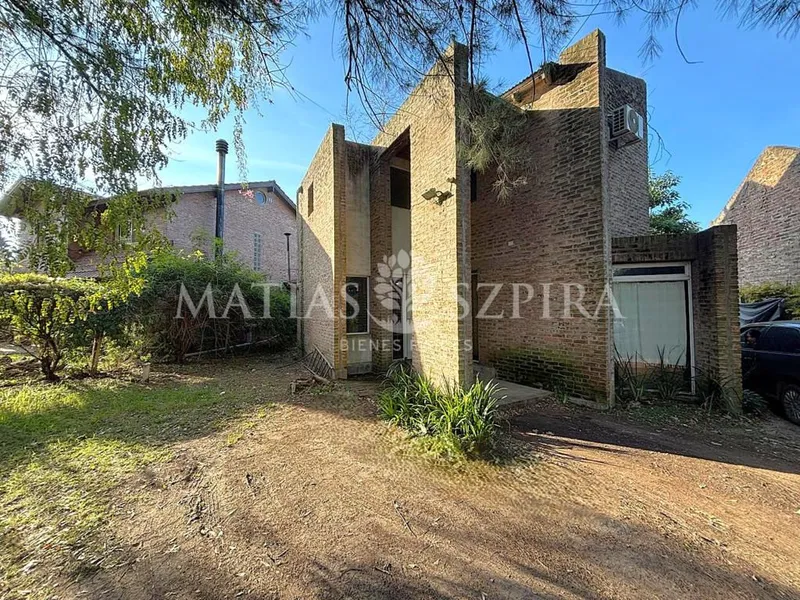 Casa en venta · Villa Gobernador Udaondo, Ituzaingó, GBA Oeste, Provincia de Buenos Aires