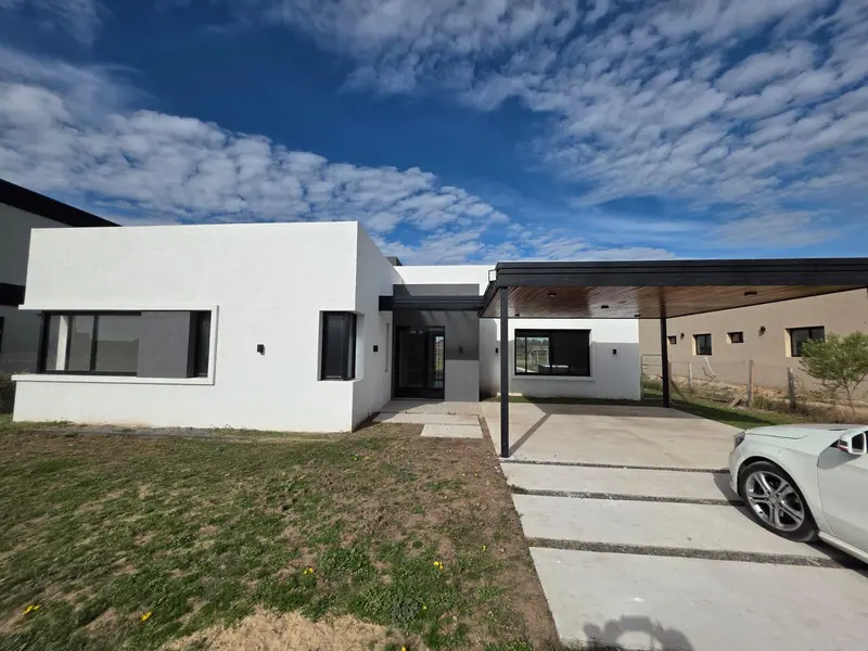 Casa en venta · Luján, GBA Oeste, Provincia de Buenos Aires