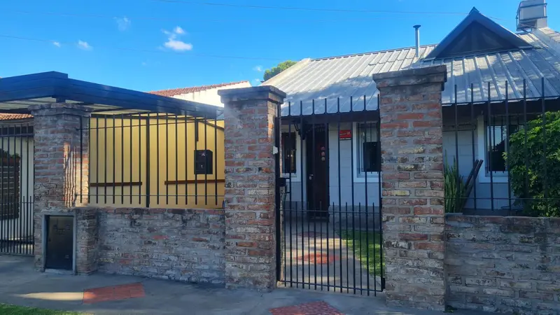 Casa en venta · Castelar, Morón, GBA Oeste, Provincia de Buenos Aires