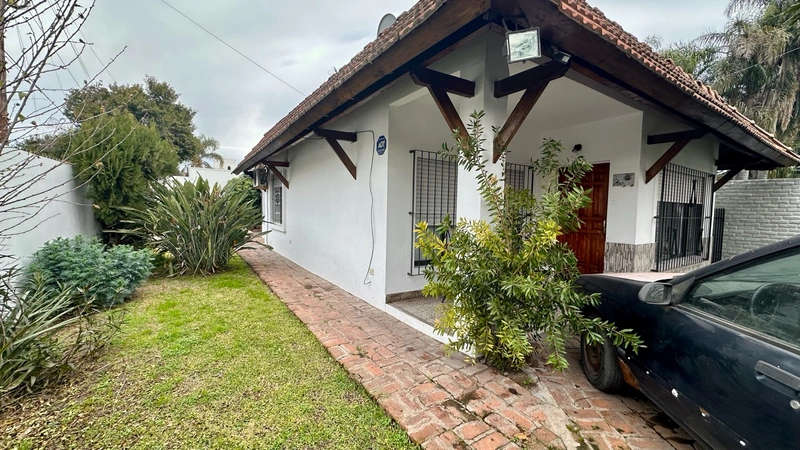 Casa en venta · Villa Gobernador Udaondo, Ituzaingó, GBA Oeste, Provincia de Buenos Aires
