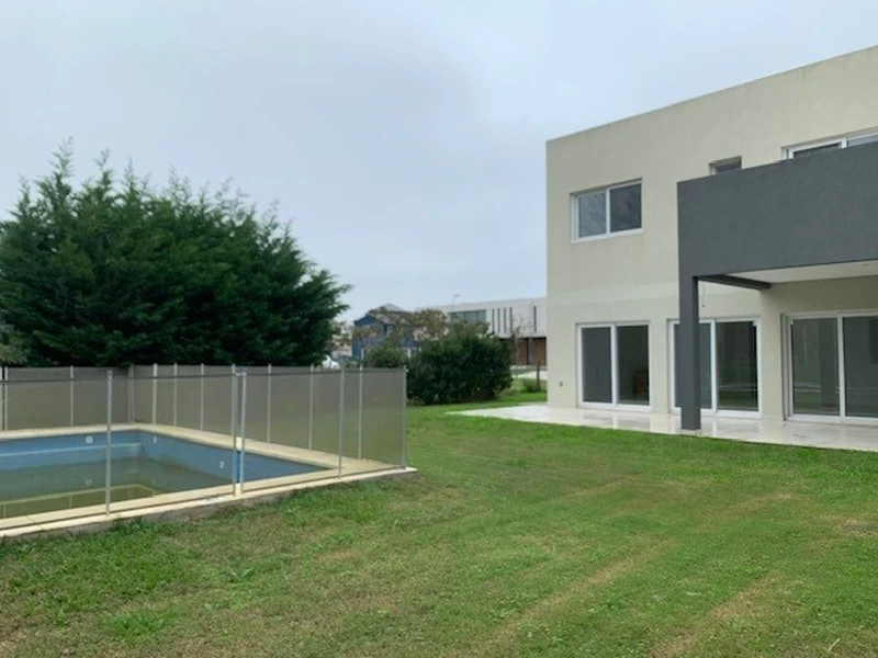 Casa en venta · Puertos del Lago - Acacias, Escobar, GBA Norte, Provincia de Buenos Aires