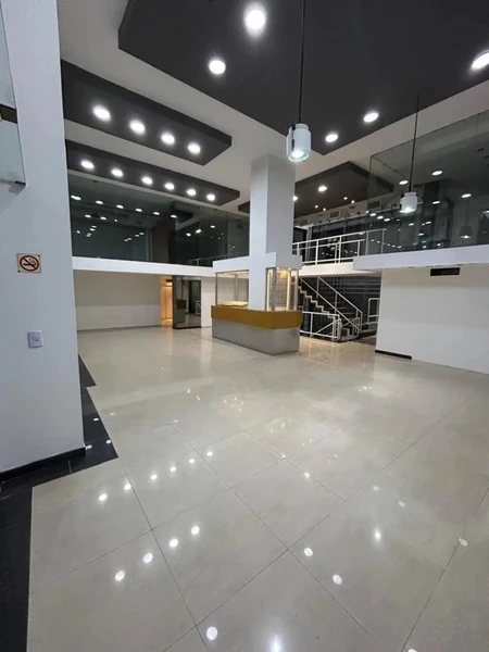 Comercio en alquiler · Retiro, CABA