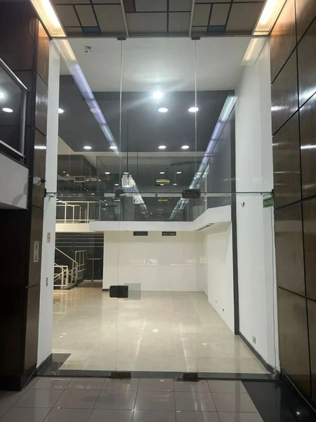 Comercio en alquiler · Retiro, CABA