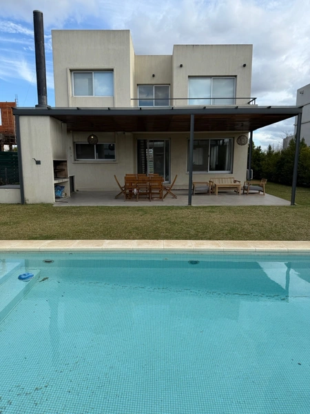 Casa en alquiler · Los Castaños, Nordelta, Tigre, GBA Norte, Provincia de Buenos Aires