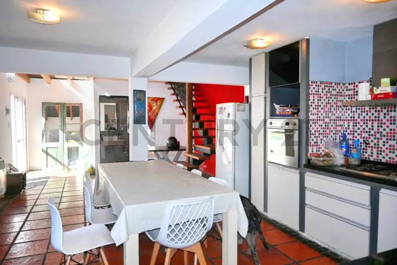 Casa en venta · Banfield, Lomas de Zamora, GBA Sur, Provincia de Buenos Aires