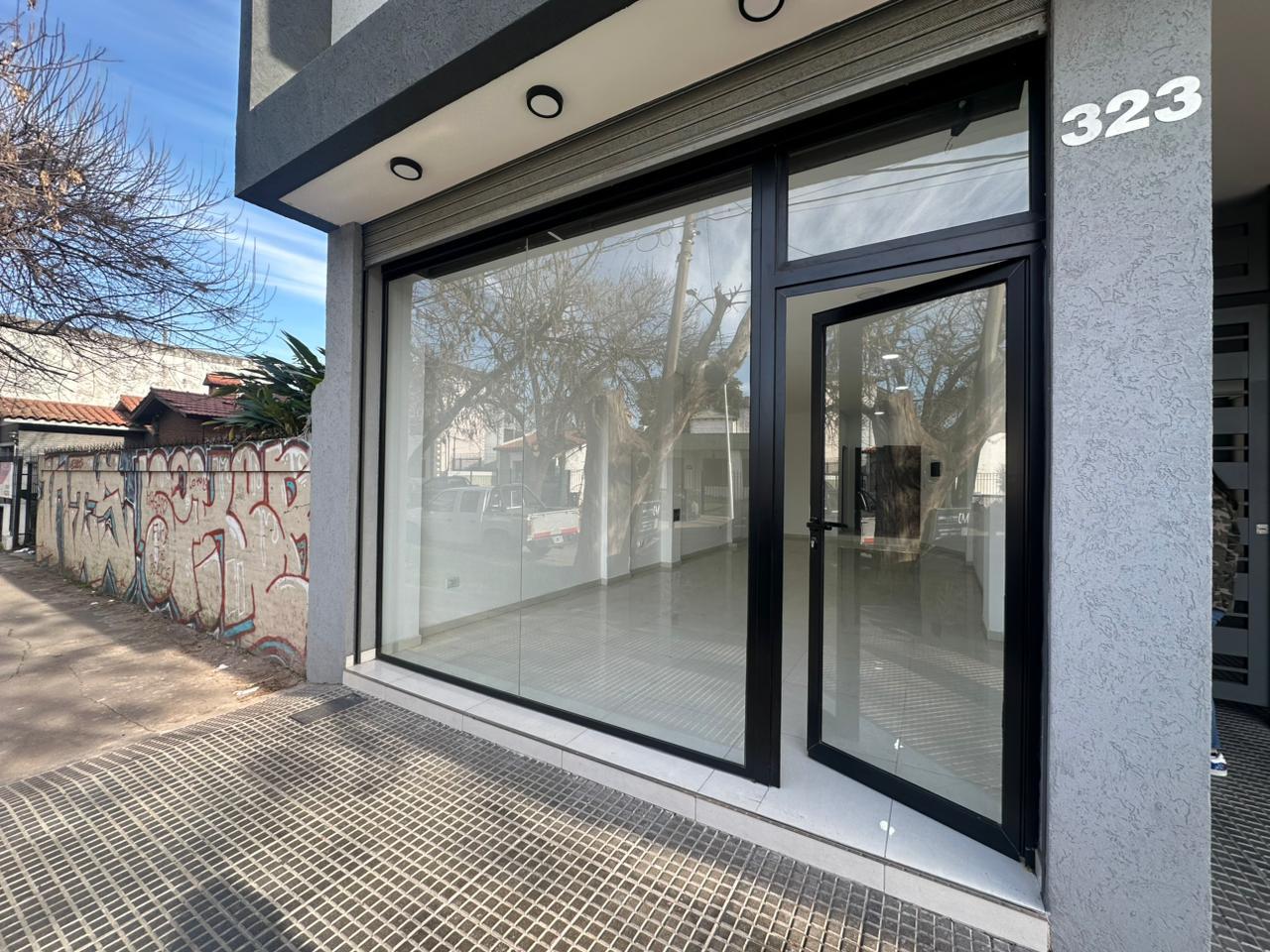 Comercio en alquiler · San Antonio de Padua, Merlo, GBA Oeste, Provincia de Buenos Aires