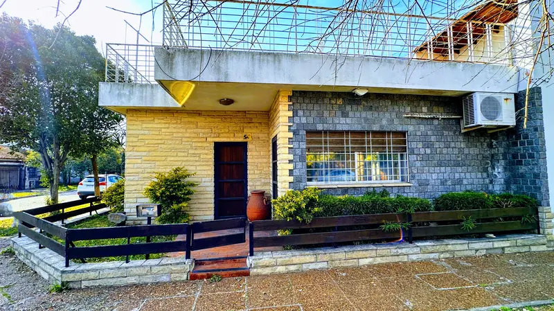 Casa en venta · Castelar, Morón, GBA Oeste, Provincia de Buenos Aires