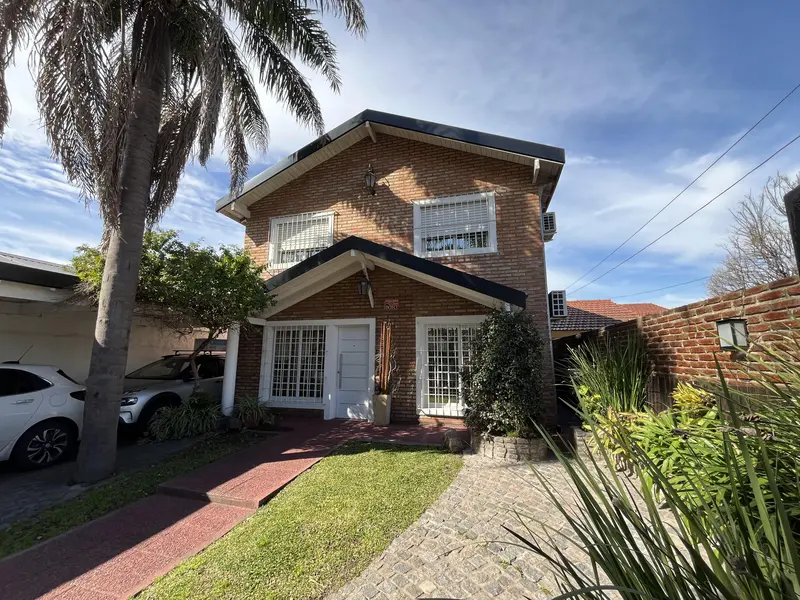 Casa en venta · Morón, GBA Oeste, Provincia de Buenos Aires