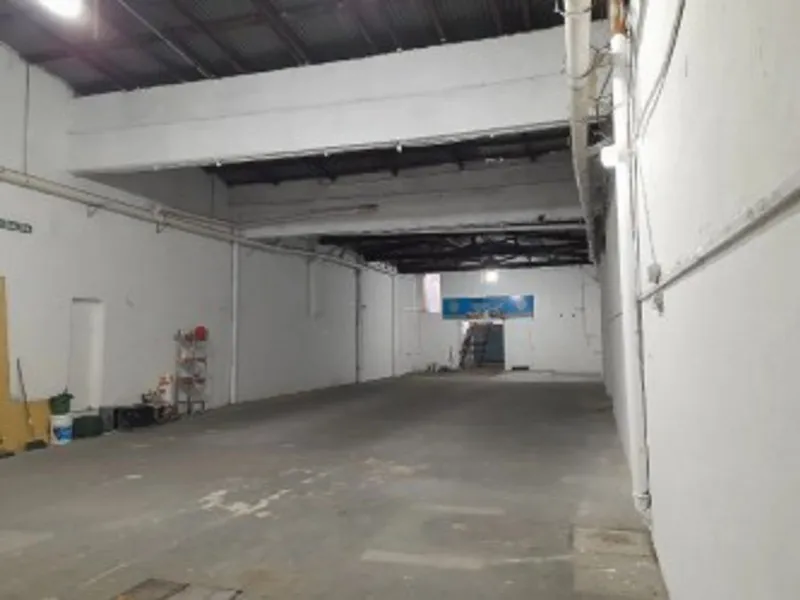 Depósito en venta · Villa Sarmiento, Morón, GBA Oeste, Provincia de Buenos Aires