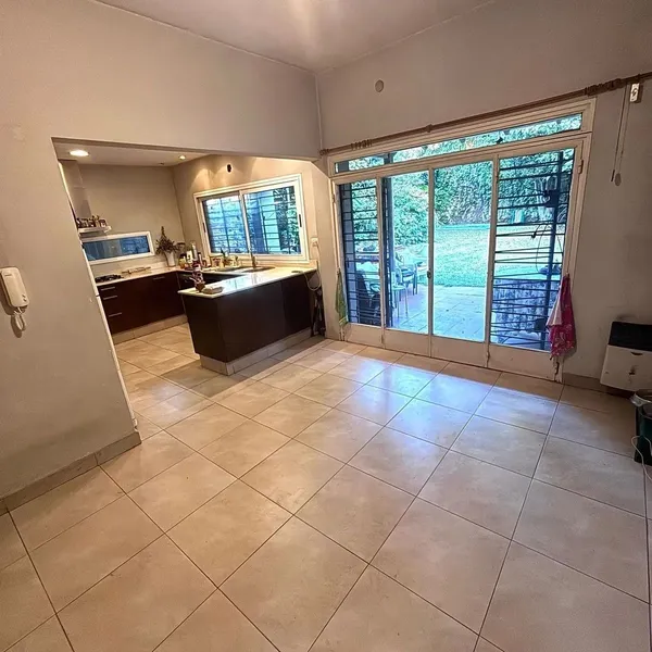 Casa en venta · Castelar, Morón, GBA Oeste, Provincia de Buenos Aires