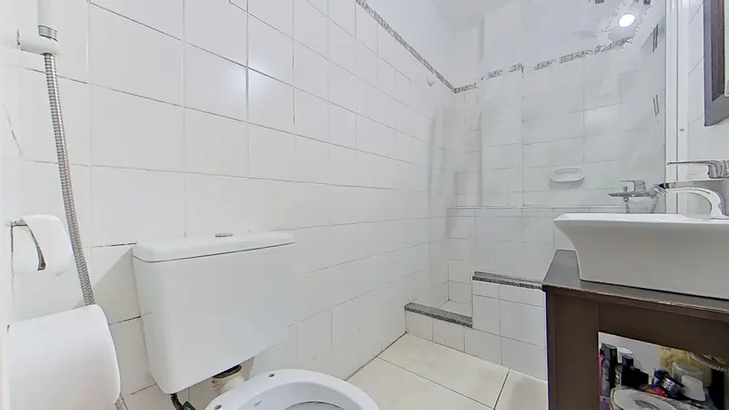 Valle-Grande-1900-Florida-BAÑO DESDE LA PUERTA.jpg
