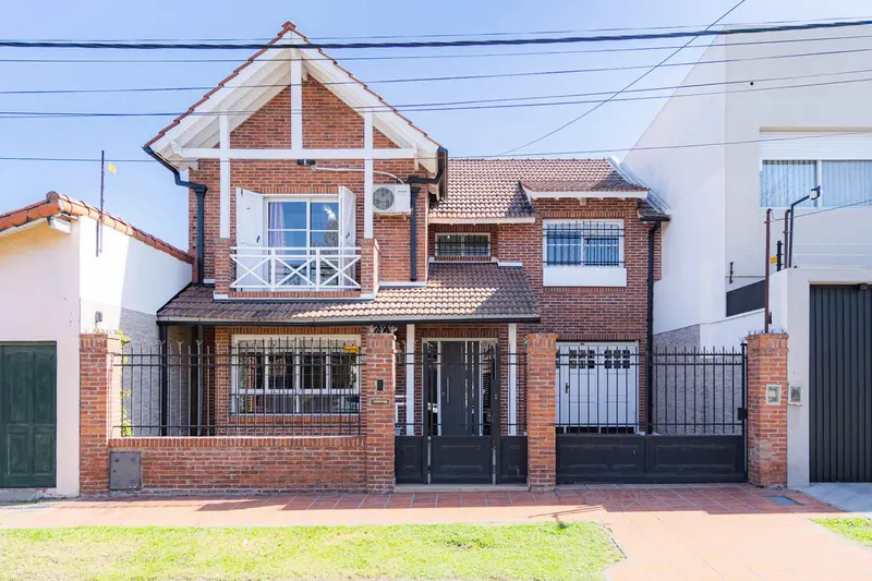 Casa en venta · Villa Sarmiento, Morón, GBA Oeste, Provincia de Buenos Aires