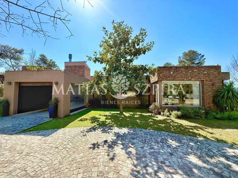 Casa en venta · Casco de Álvarez, La Reja, Moreno, GBA Oeste, Provincia de Buenos Aires