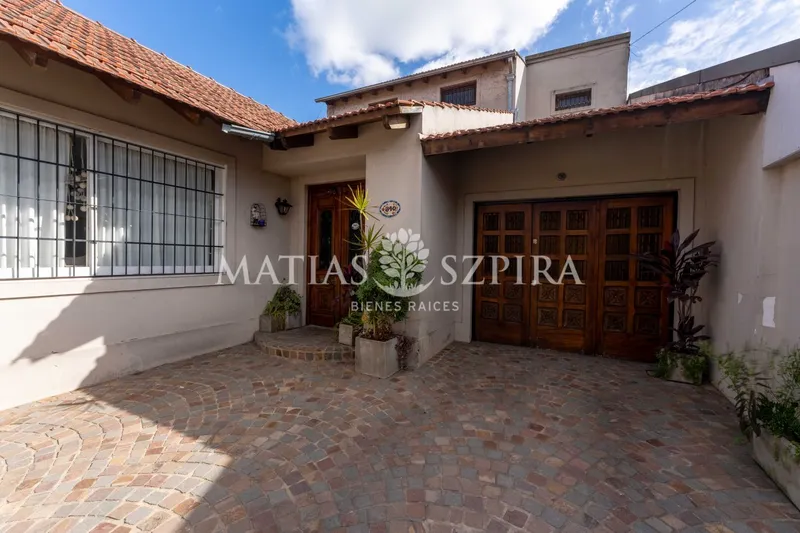Casa en venta · Castelar, Morón, GBA Oeste, Provincia de Buenos Aires