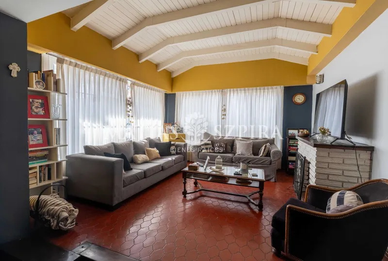 Casa en venta · Castelar, Morón, GBA Oeste, Provincia de Buenos Aires