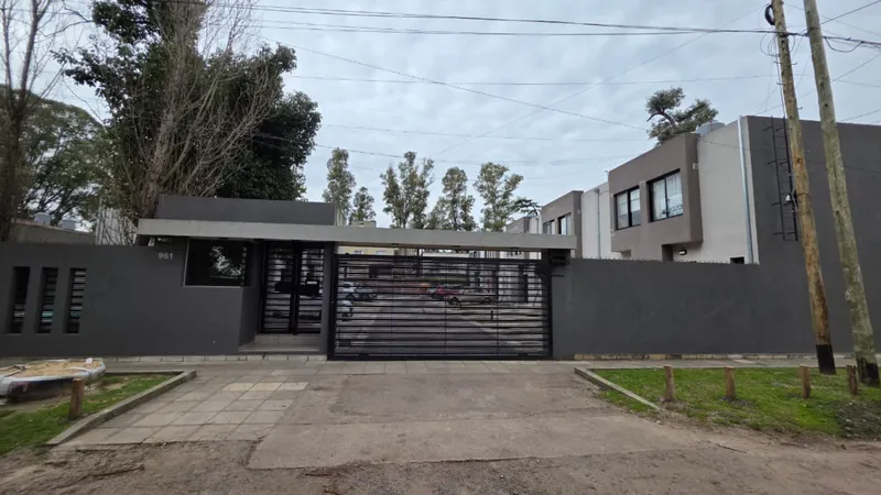 Casa en venta · Villa Gobernador Udaondo, Ituzaingó, GBA Oeste, Provincia de Buenos Aires