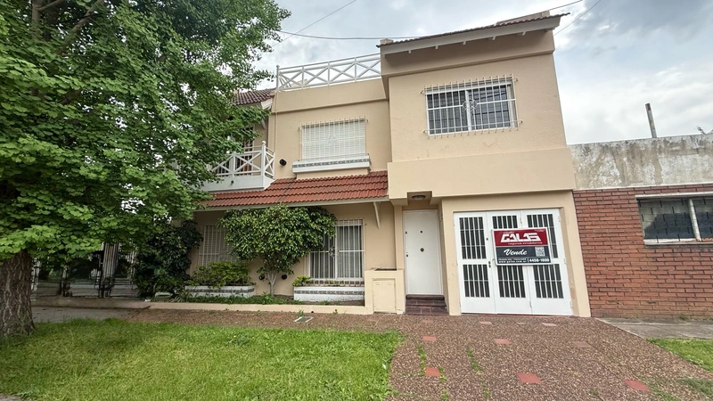 PH en venta · Castelar, Morón, GBA Oeste, Provincia de Buenos Aires