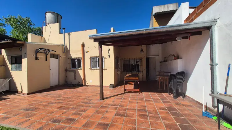 Casa en venta · Castelar, Morón, GBA Oeste, Provincia de Buenos Aires