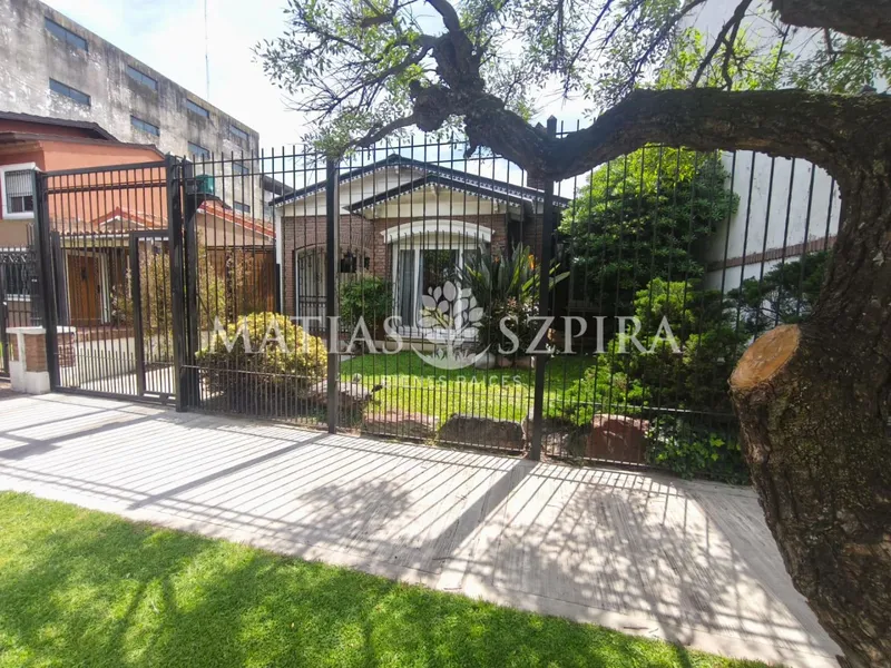 Casa en venta · Castelar Sur, Castelar, Morón, GBA Oeste, Provincia de Buenos Aires