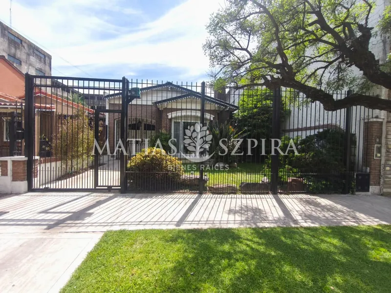 Casa en venta · Castelar Sur, Castelar, Morón, GBA Oeste, Provincia de Buenos Aires
