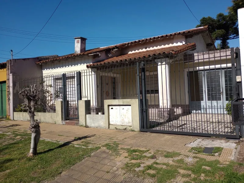 Casa en venta · El Palomar, Morón, GBA Oeste, Provincia de Buenos Aires
