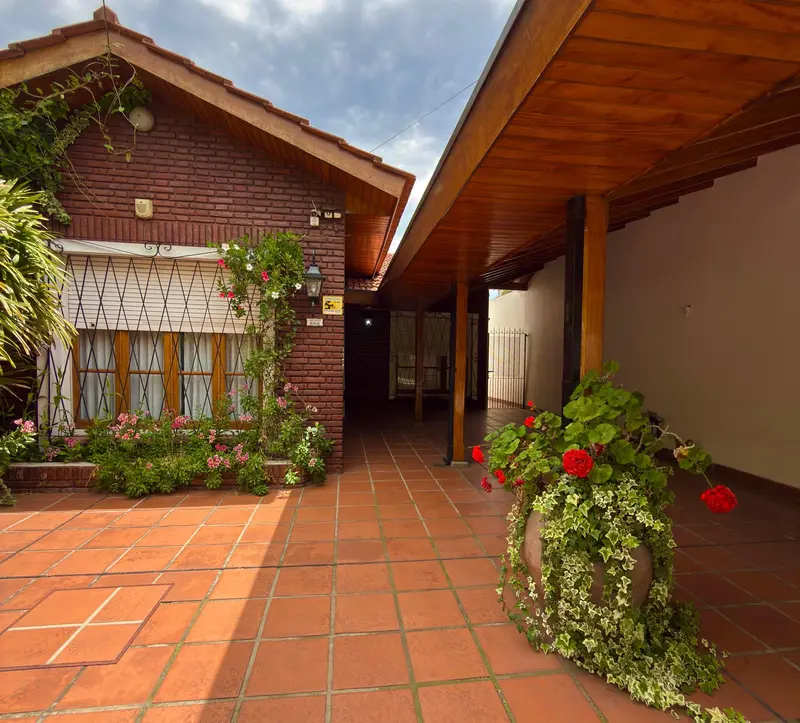 Casa en venta · Villa Sarmiento, Morón, GBA Oeste, Provincia de Buenos Aires