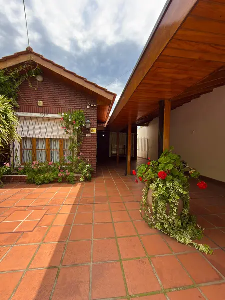 Casa en venta · Villa Sarmiento, Morón, GBA Oeste, Provincia de Buenos Aires