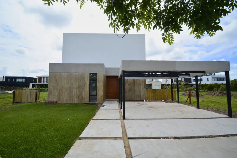 Casa en venta · Araucarias, Puertos del Lago, Escobar, GBA Norte, Provincia de Buenos Aires