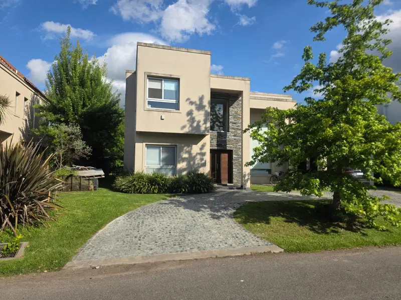Casa en venta · Altos del Sol, Ituzaingó, GBA Oeste, Provincia de Buenos Aires