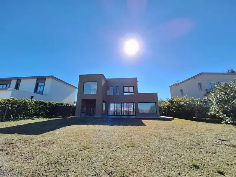 Casa en venta · El Cantón, Escobar, GBA Norte, Provincia de Buenos Aires