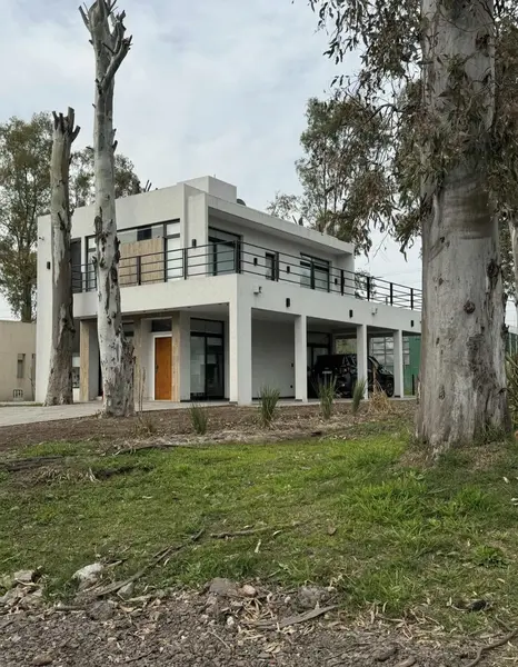 Casa en venta · Francisco Alvarez, Moreno, GBA Oeste, Provincia de Buenos Aires Casa en venta · Francisco Alvarez, Moreno, GBA Oeste, Provincia de Buenos Aires