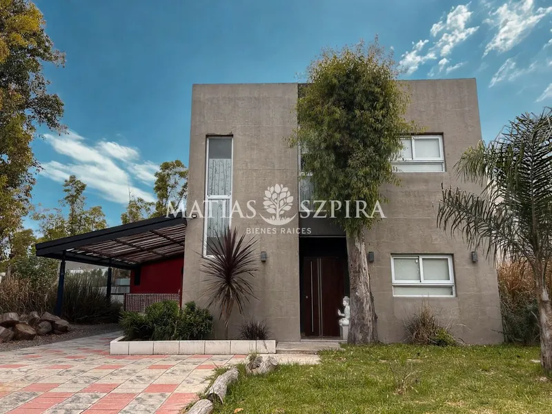 Casa en venta · Alvarez del Bosque, Moreno, GBA Oeste, Provincia de Buenos Aires