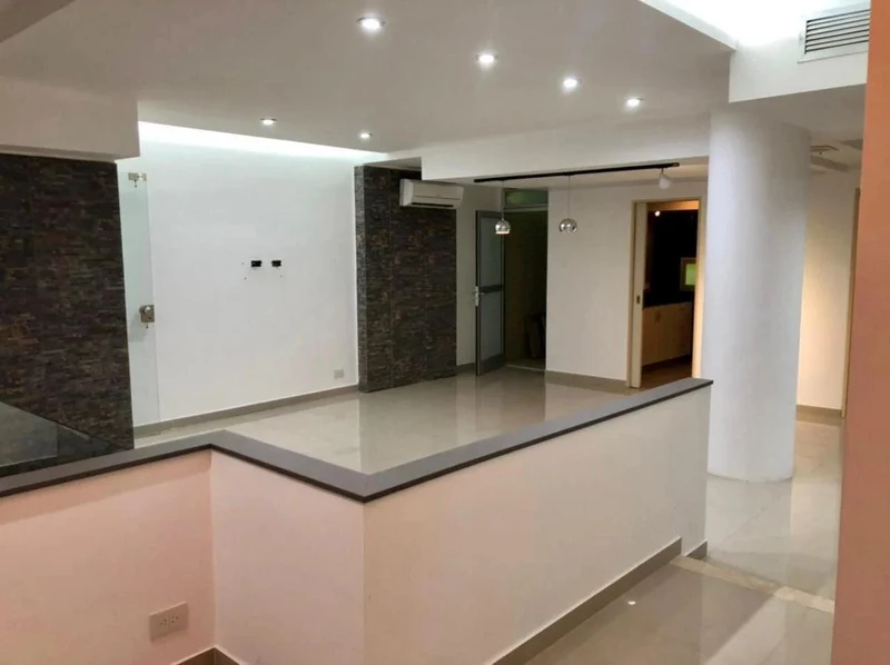 Oficina en venta · Recoleta, CABA