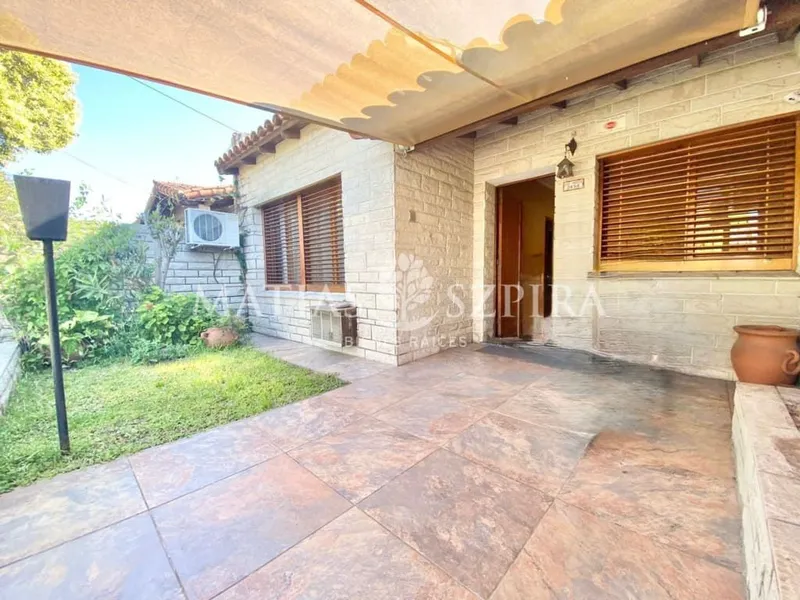 Casa en venta · Castelar, Morón, GBA Oeste, Provincia de Buenos Aires