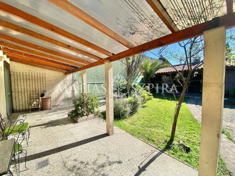 Casa en venta · Castelar, Morón, GBA Oeste, Provincia de Buenos Aires