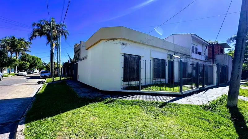 Casa en venta · Castelar, Morón, GBA Oeste, Provincia de Buenos Aires