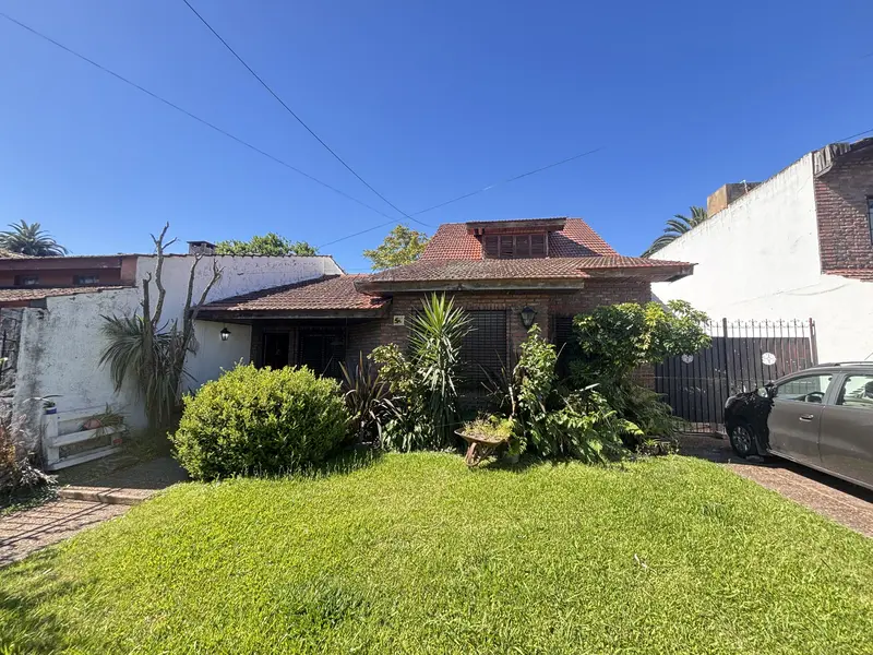 Casa en venta · Castelar, Morón, GBA Oeste, Provincia de Buenos Aires