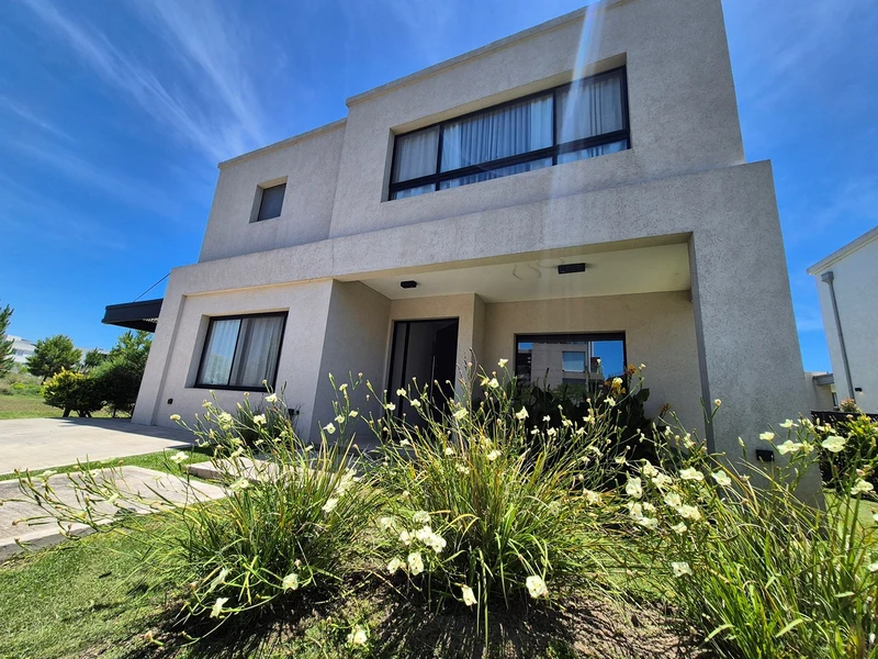 Casa en venta · Los Castaños, Nordelta, Tigre, GBA Norte, Provincia de Buenos Aires