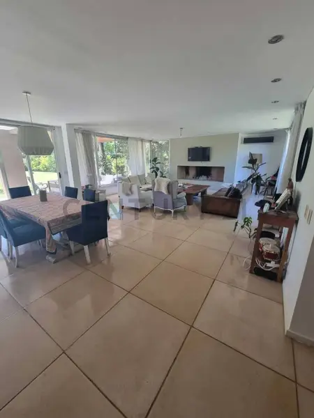 Casa en alquiler · Benavidez, Tigre, GBA Norte, Provincia de Buenos Aires