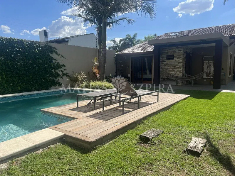 Casa en venta · Castelar, Morón, GBA Oeste, Provincia de Buenos Aires