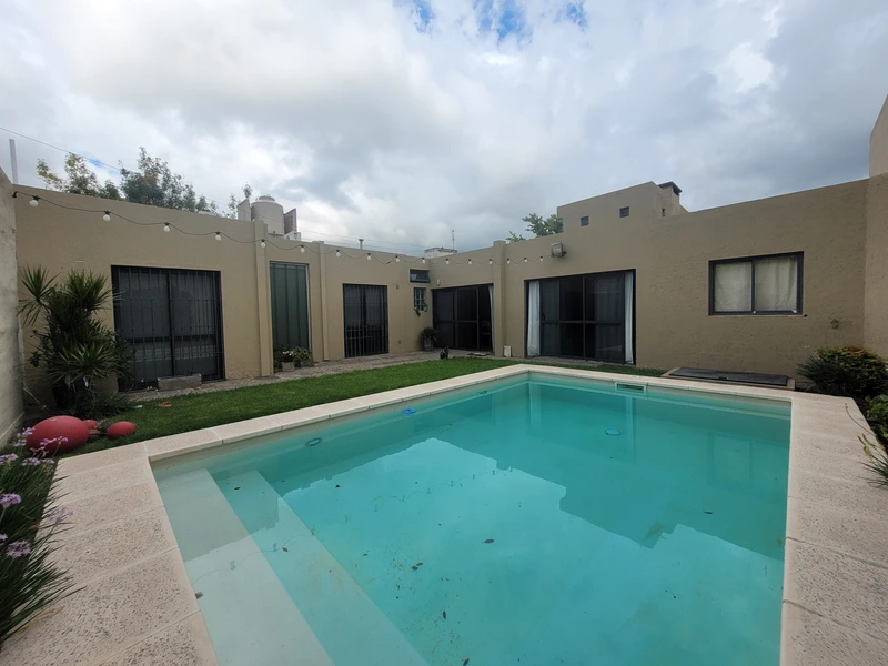 Casa en venta · Alejandro Centeno, Córdoba Capital, Córdoba