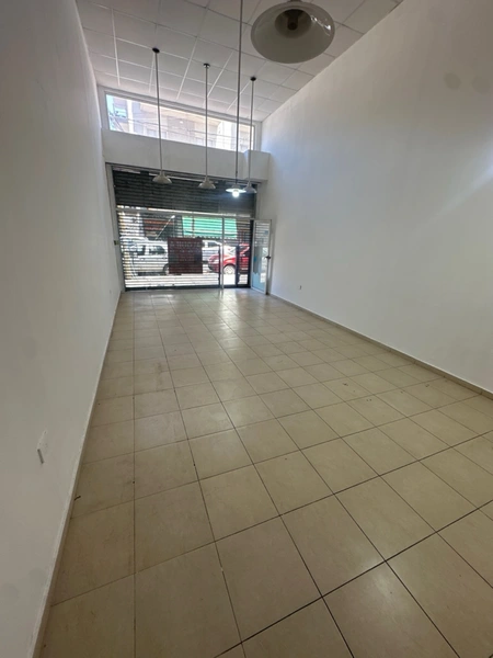 Comercio en alquiler · Villa Ballester, General San Martin, GBA Norte, Provincia de Buenos Aires
