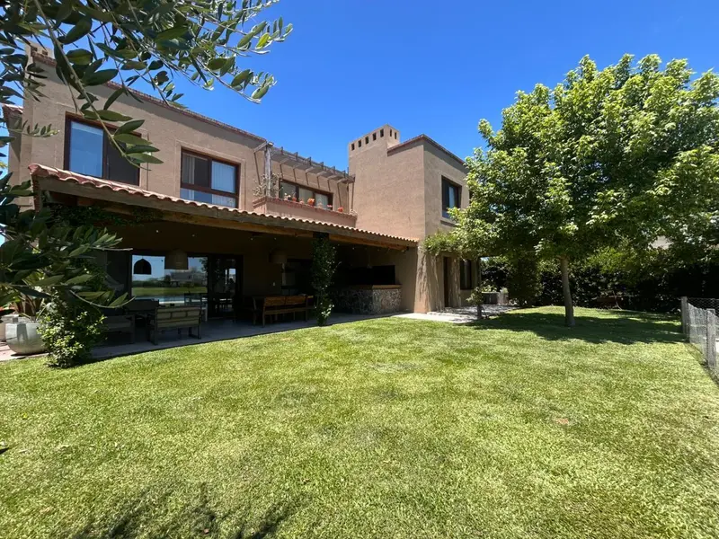 Casa en venta · Puertos del Lago Marinas, Tigre, GBA Norte, Provincia de Buenos Aires Casa en venta · Puertos del Lago Marinas, Tigre, GBA Norte, Provincia de Buenos Aires
