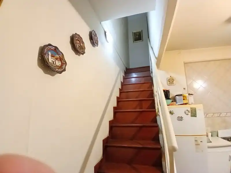 ESCALERA.jpeg