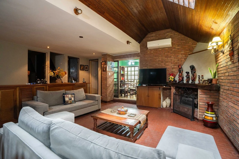 Casa en venta · Flores, CABA Casa en venta · Flores, CABA