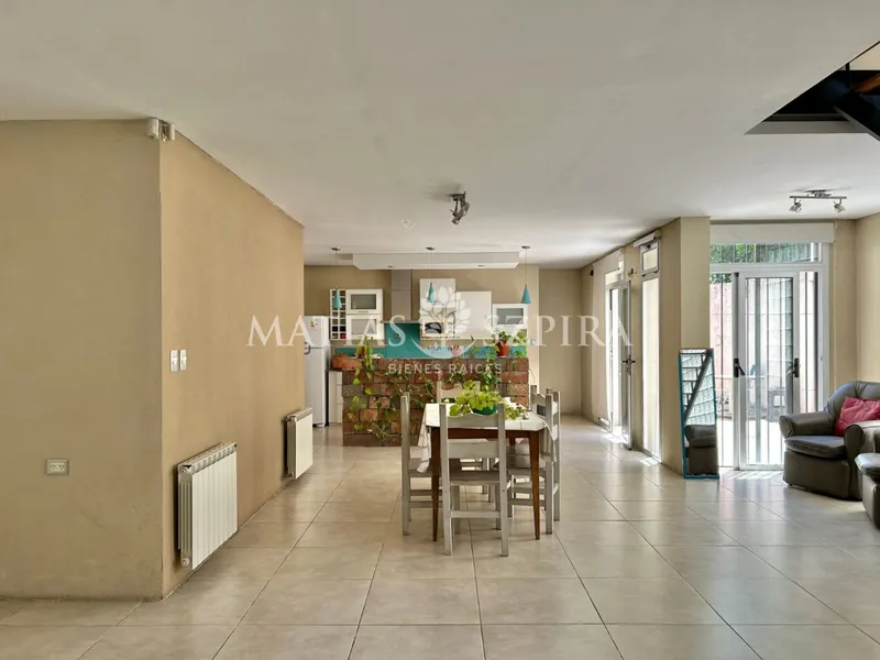 Casa en venta · Castelar, Morón, GBA Oeste, Provincia de Buenos Aires