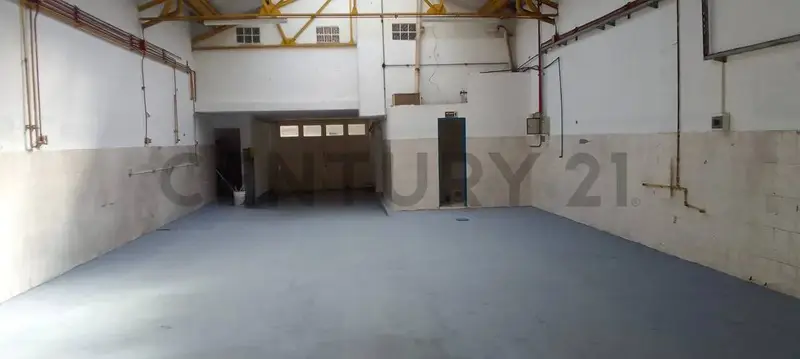Comercio en alquiler · Mataderos, CABA