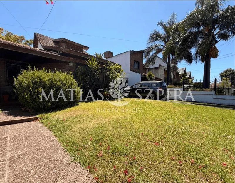Casa en venta · Castelar, Morón, GBA Oeste, Provincia de Buenos Aires