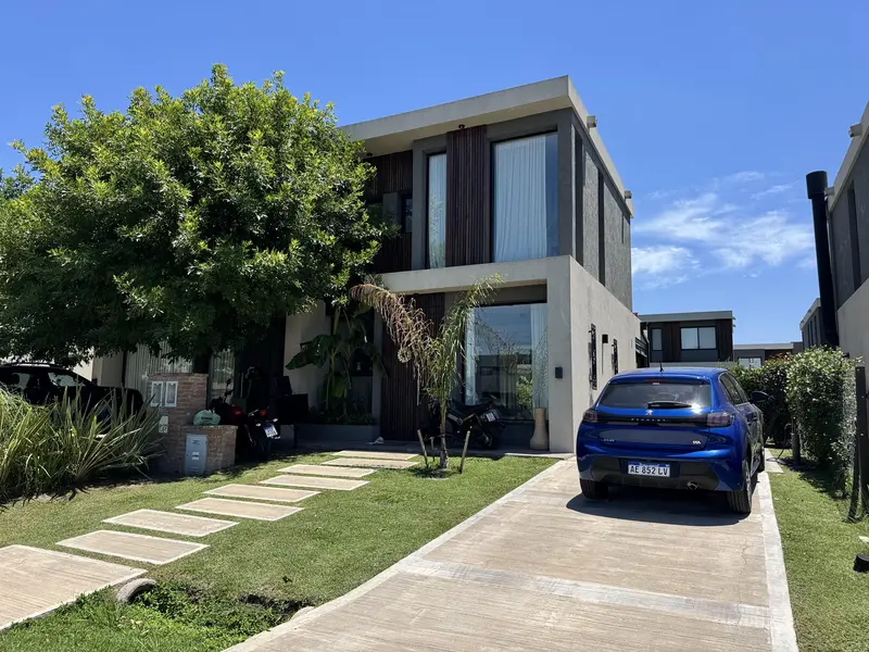 Casa en venta · Barrio El Aljibe, Manzanares, Pilar, GBA Norte, Provincia de Buenos Aires Casa en venta · Barrio El Aljibe, Manzanares, Pilar, GBA Norte, Provincia de Buenos Aires