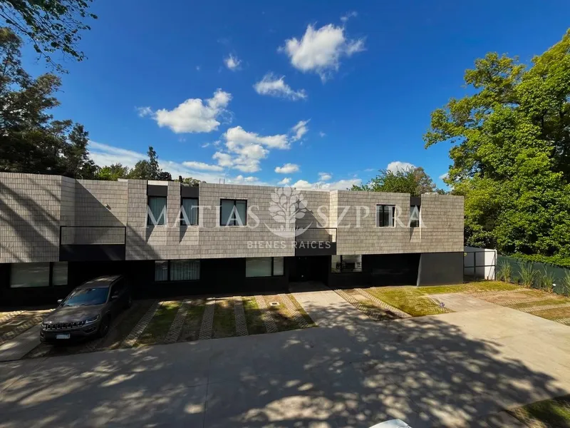 Casa en alquiler · Barrio Parque Leloir, Ituzaingó, GBA Oeste, Provincia de Buenos Aires